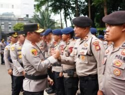 Beri Penghargaan 134 Anggota Berprestasi, Kapolda Metro Jaya Ingatkan ‘ Jangan Sekali – kali Sakiti Hati Rakyat! ‘