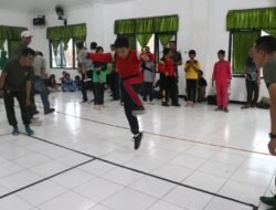 Angkat Nilai Kebersamaan, Persit KCK Cabang XXXII Dim 0807 Gelar Permainan Tradisional