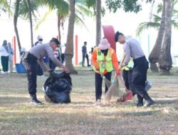 Polda Kepri Gelar Bhakti Kebersihan Sambut Ramadhan 1447 H di Pantai Ocarina Batam